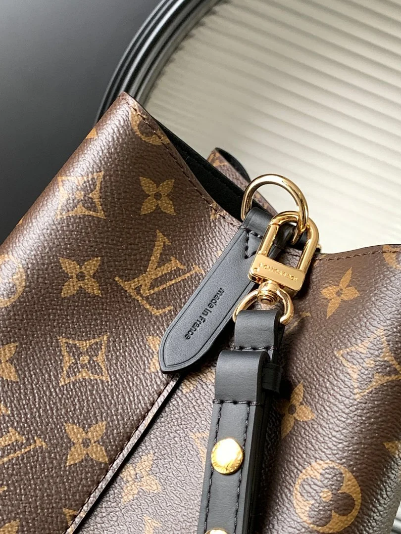 M44020 - view 6