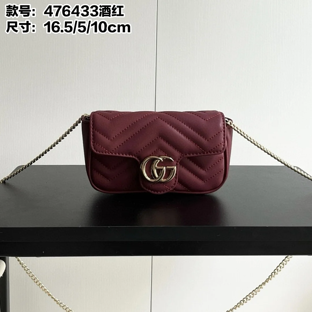 476433 - view 18