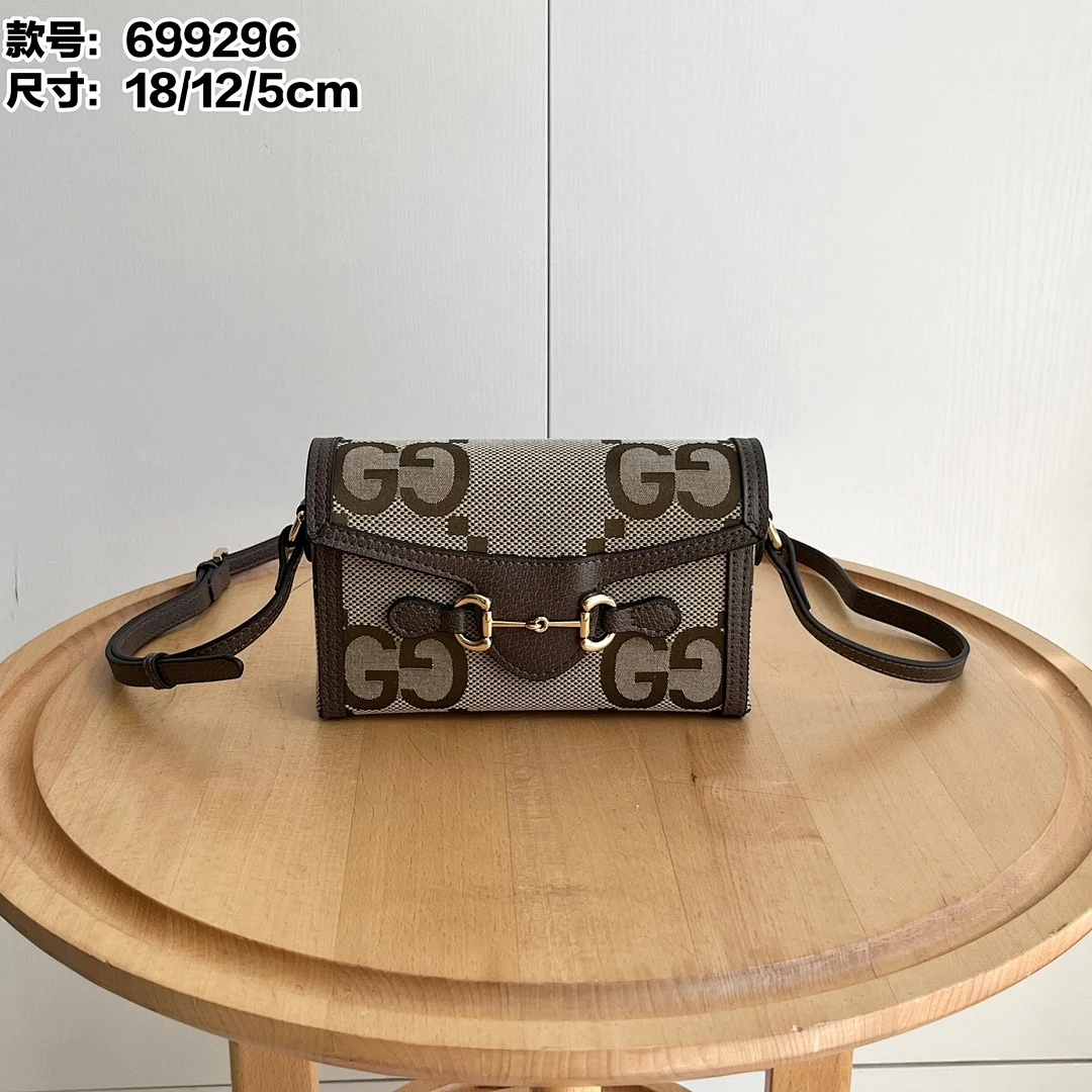 699296 - view 12