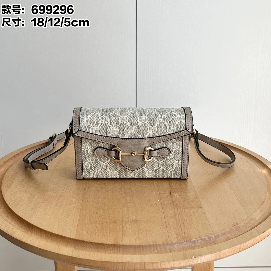 699296 - view 13