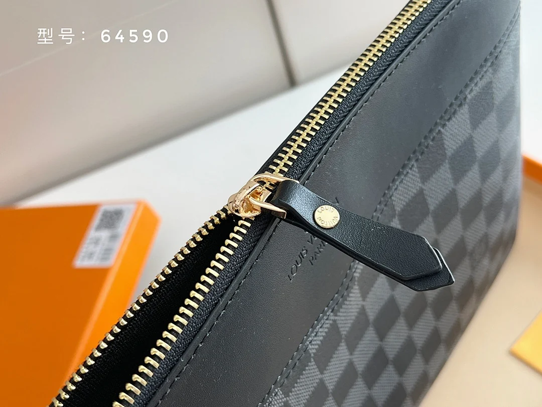 64590 - view 4