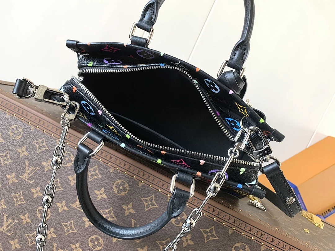 M13260 - view 5