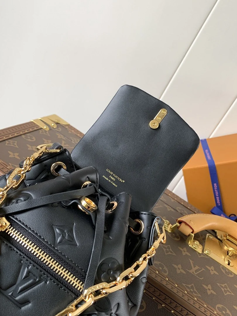 M13387 - view 5