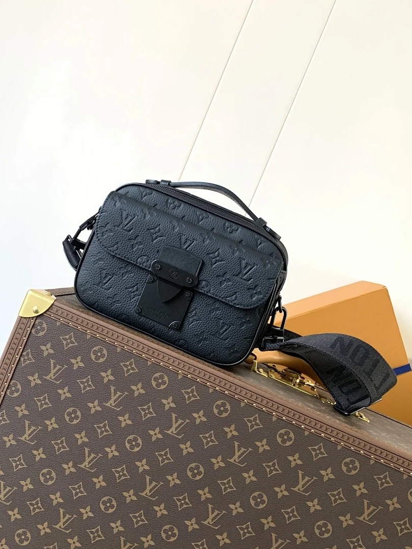 M58489