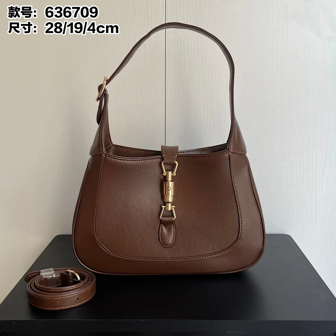 636709 - view 14