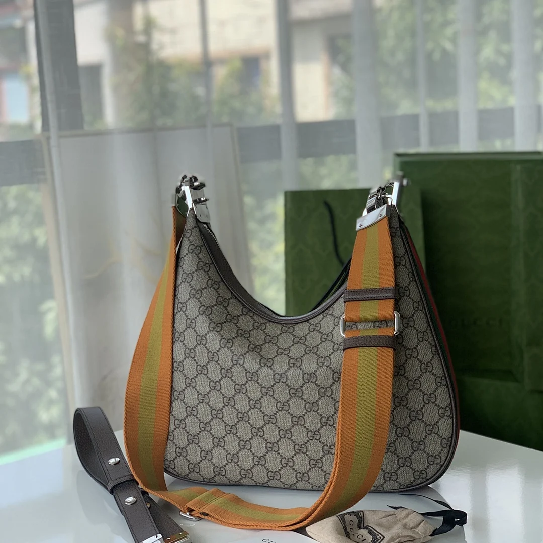 702823 - view 8