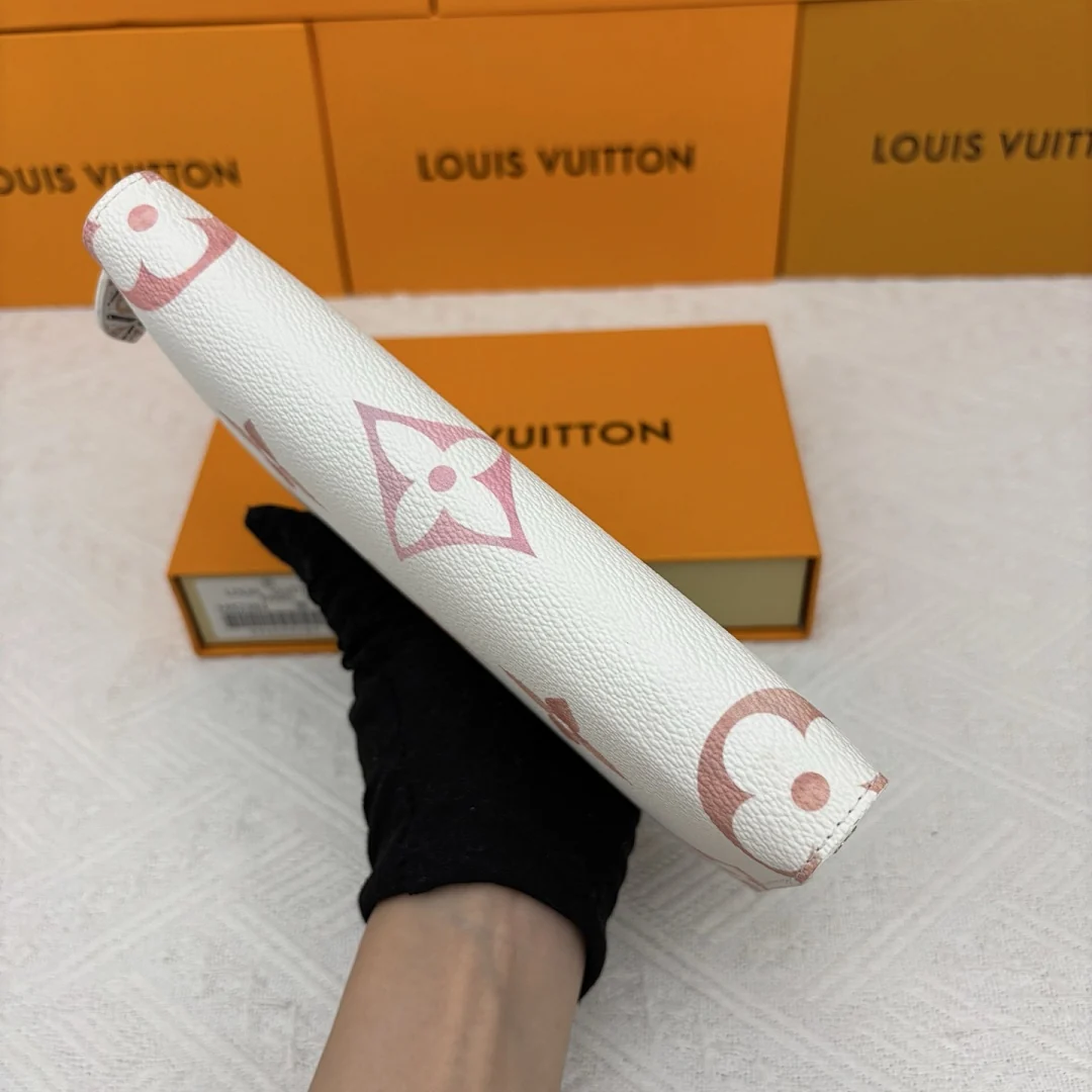 82384 - view 8