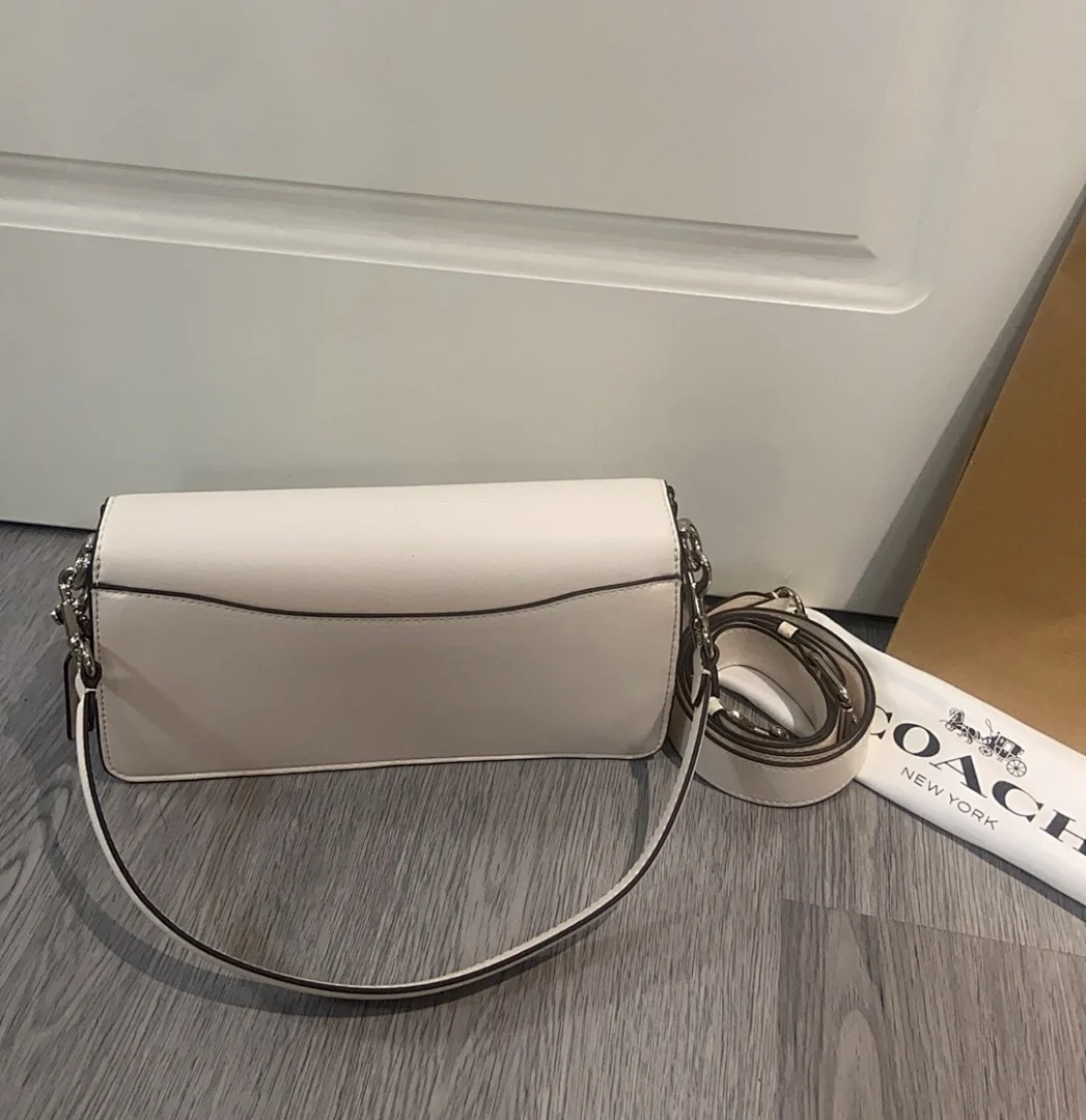 C1032 - view 7
