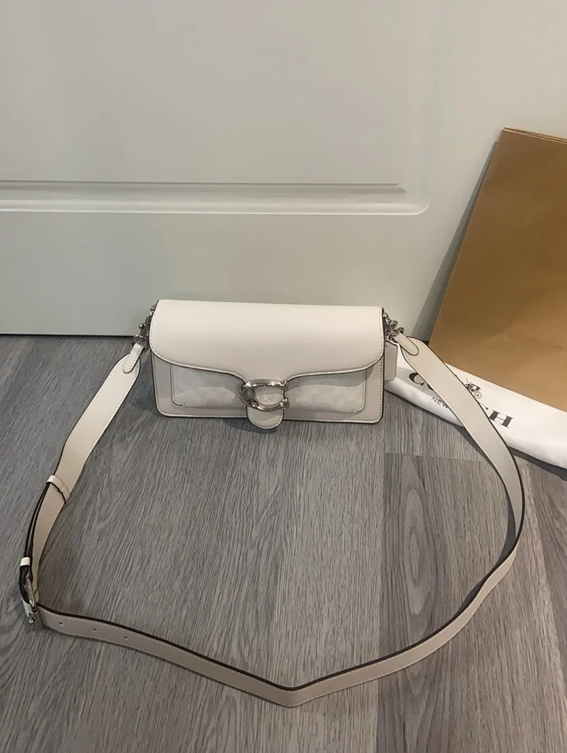 C1032 - view 9