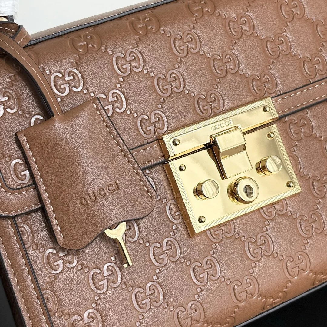 838998 - view 3