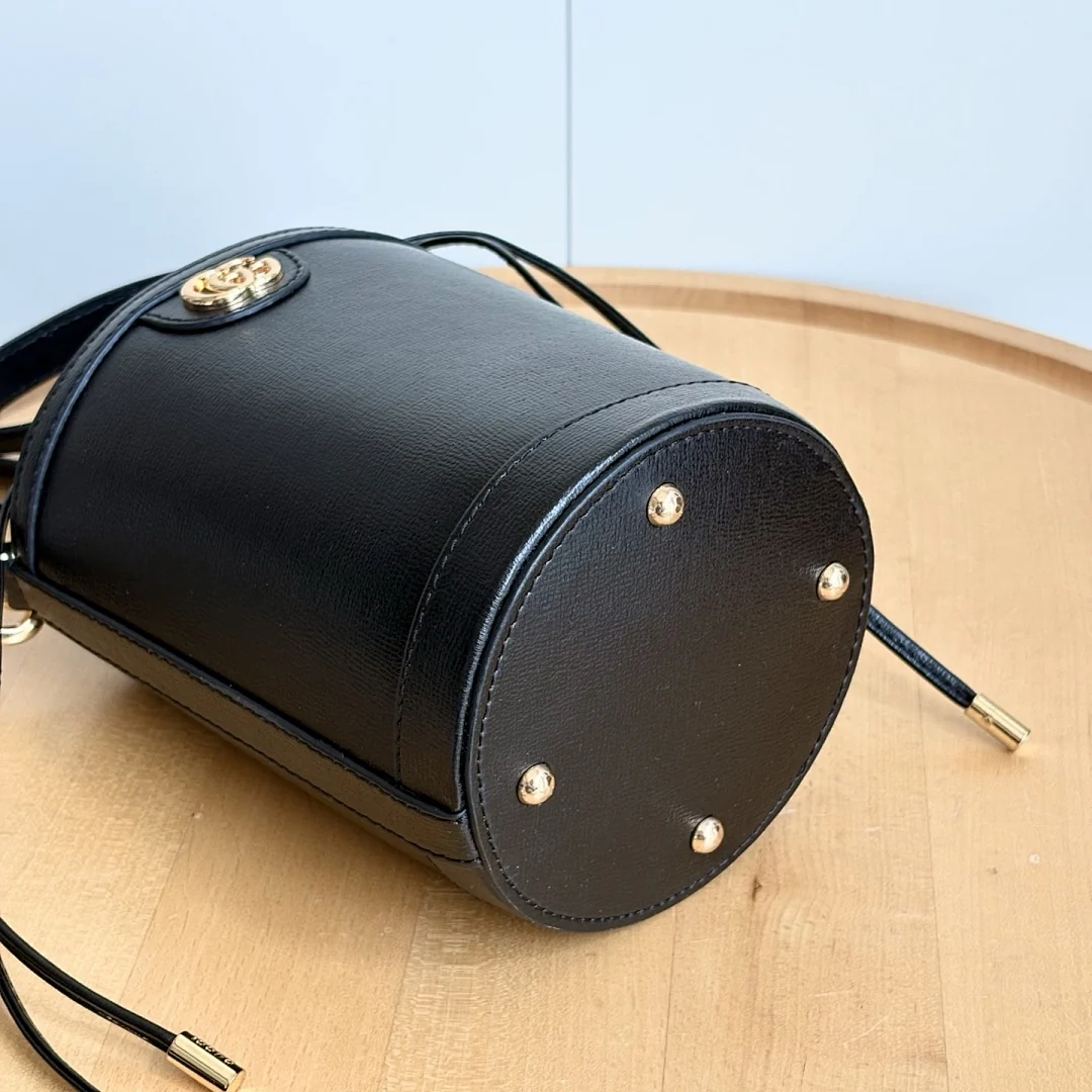 760201 - view 8