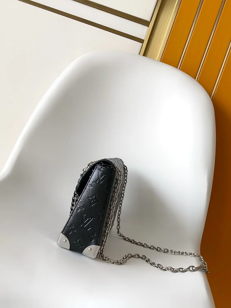 M14526#750 - view 9