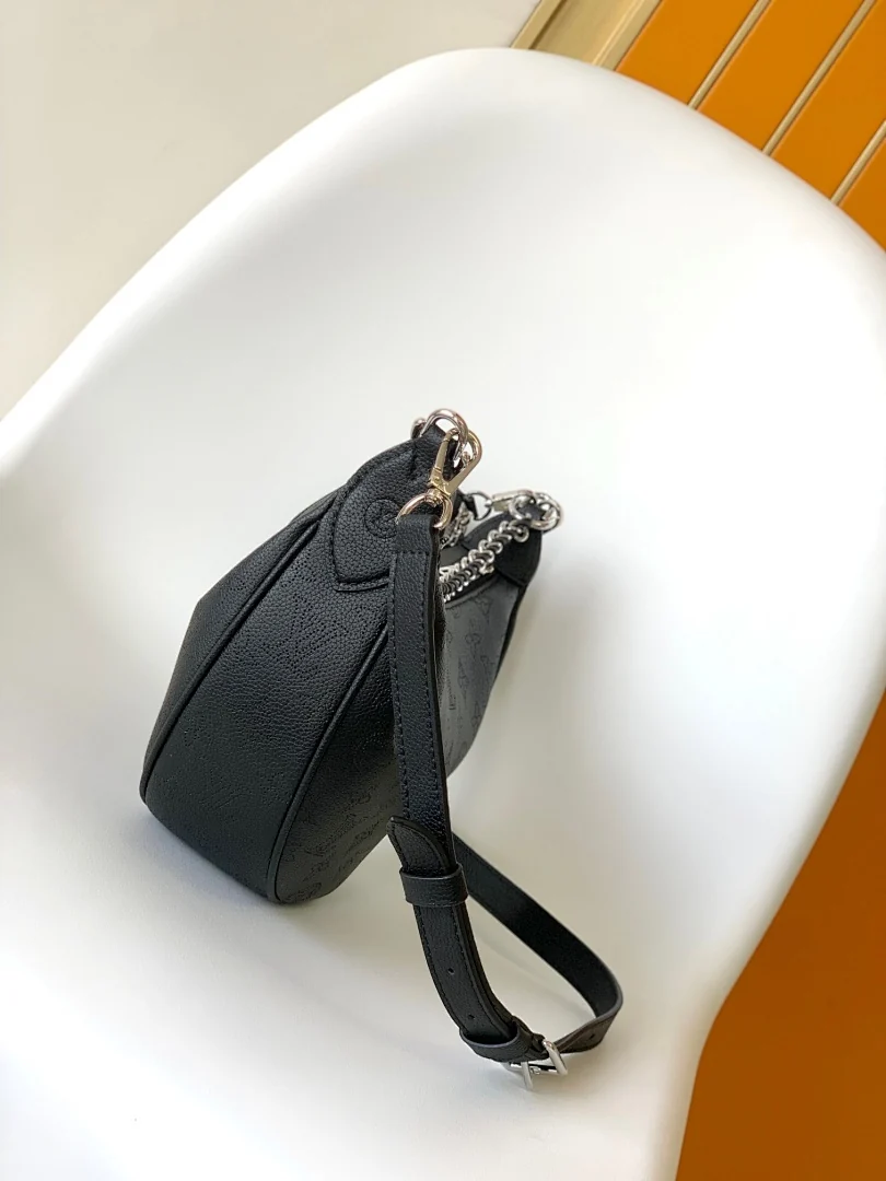 M28819#750 - view 18