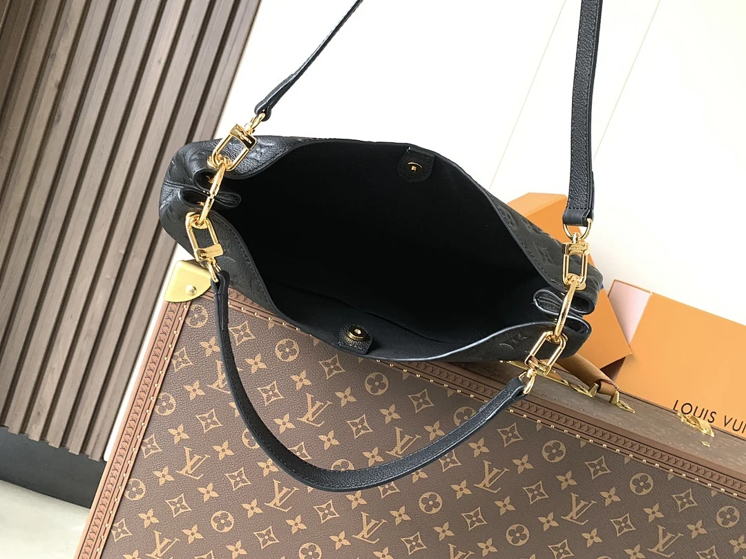 M27937 - view 18