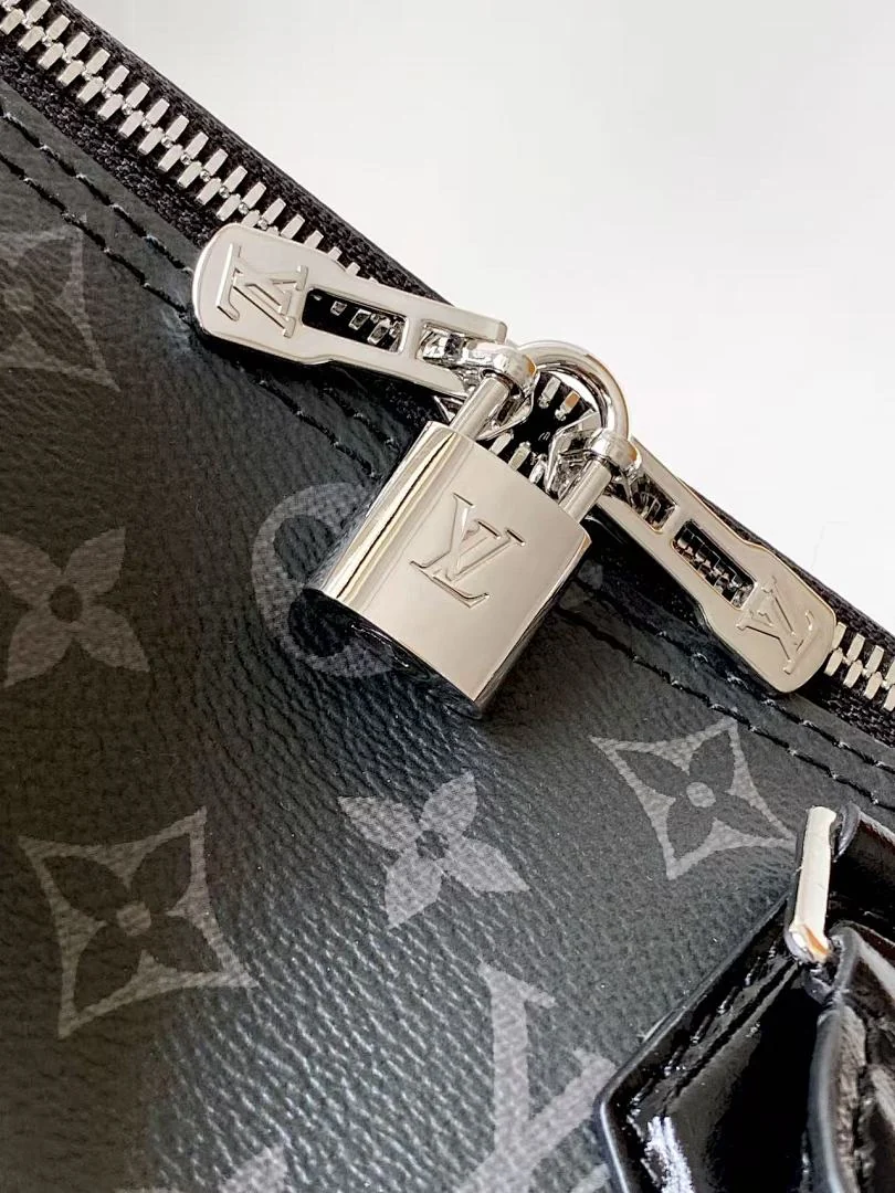 M12803#760 - view 2